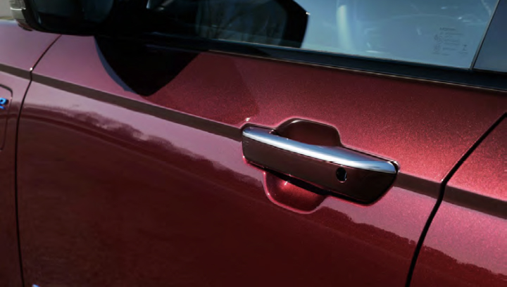 CHROME ACCENTS